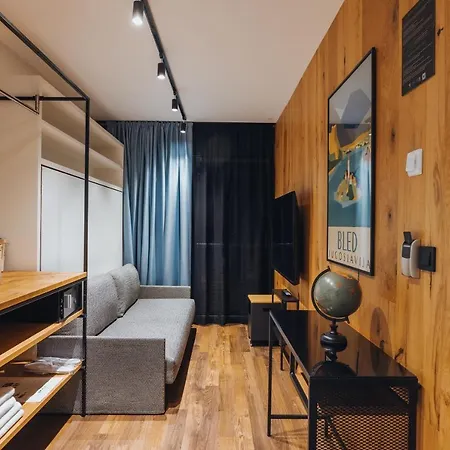 Glamping By One66 Campingplatz *